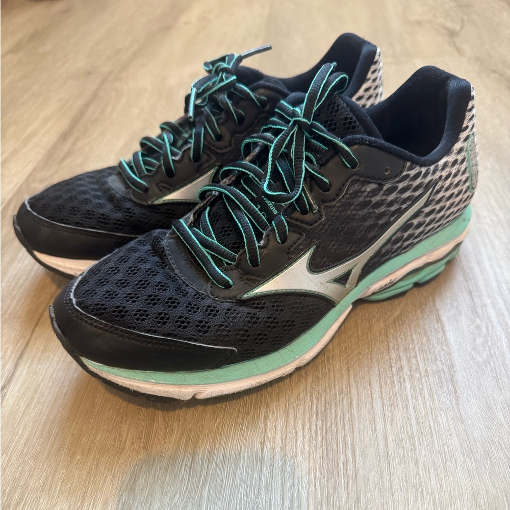 Women’s Mizuno Running Shoes